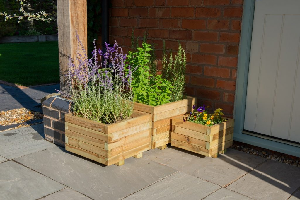 Forest Garden DTS Kendal Square Planter - Set of 3 