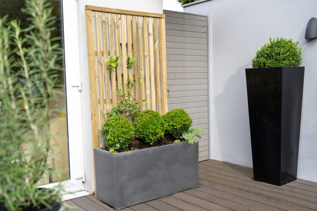Forest Garden DTS 1.8m x 0.9m Pressure Treated Vertical Slatted Screen - Pack of 5 