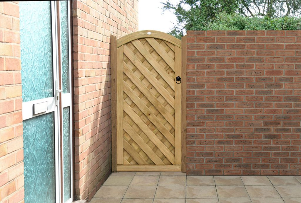 Forest Garden DTS Europa Dome Gate 6ft (1.83m high) 